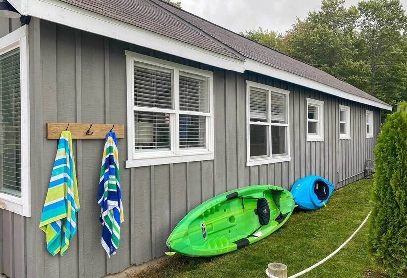 Charming Modern Cottage On Houghton Lake!