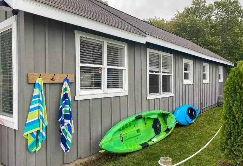 Charming Modern Cottage On Houghton Lake!