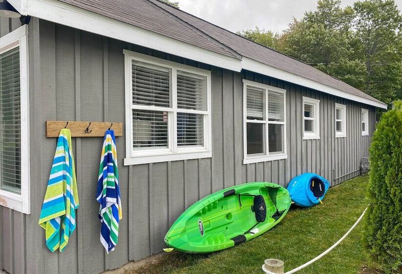 Charming Modern Cottage On Houghton Lake!