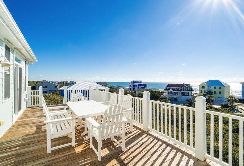 Coastal Vista Walk To Emerald Isle Beach!