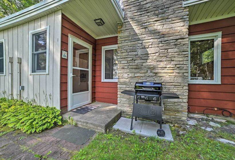 Comfy Burt Lake Abode   On Site Lake Access!