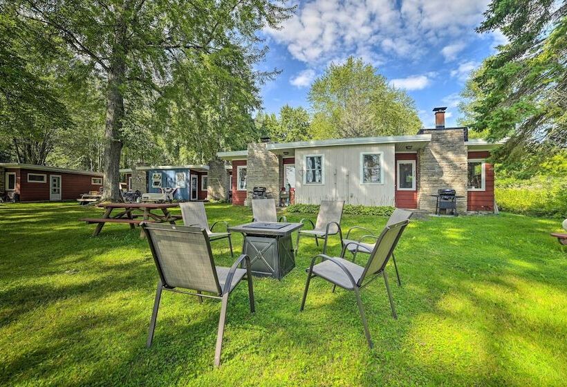 Comfy Burt Lake Abode   On Site Lake Access!