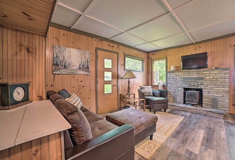 Comfy Burt Lake Abode   On Site Lake Access!
