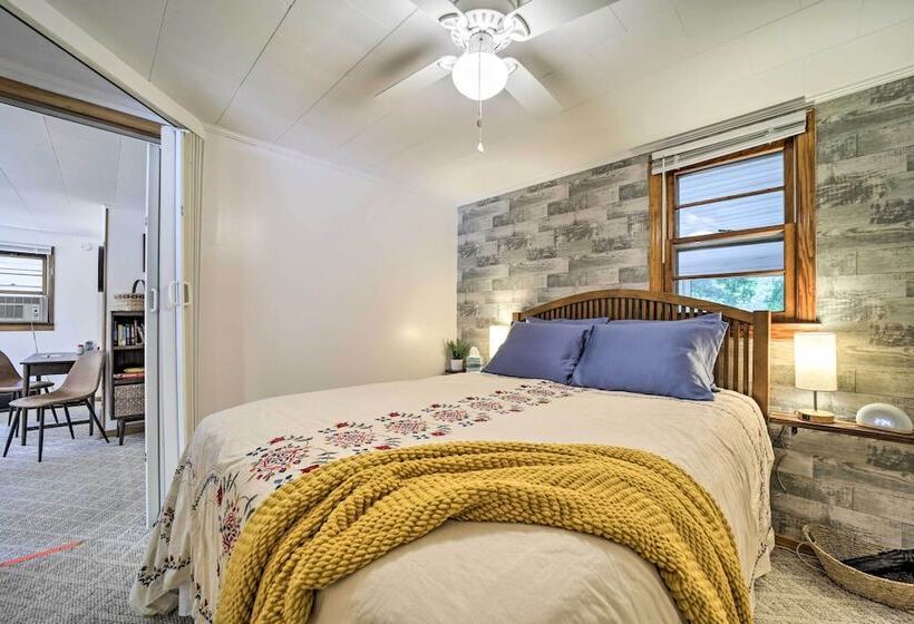 Cozy Franklin Cottage W/ Waterfront Views!