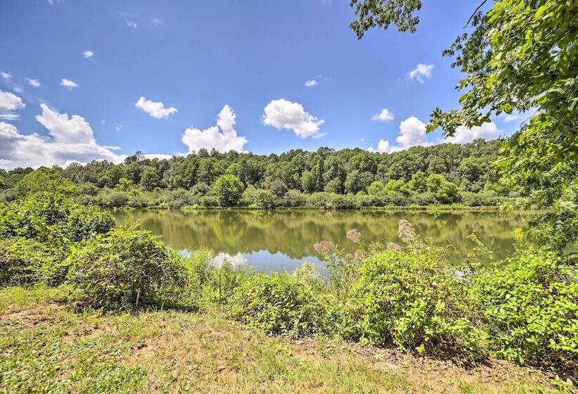 Cozy Franklin Cottage W/ Waterfront Views!