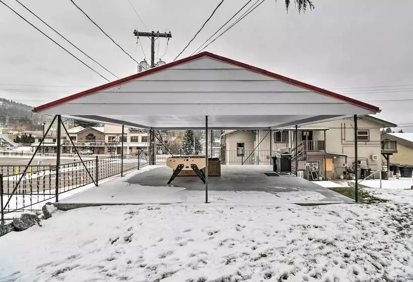 Downtown Bigfork Home W/ Fire Pit, Walk To Harbor!