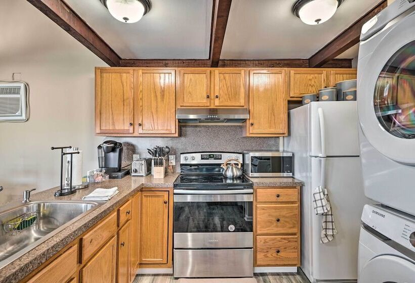 Chuck S Nest: East Stroudsburg Home With Fire Pit!