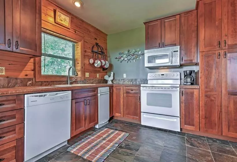 Hillside Cabin On 43 Acres W/ Private Lake & View!