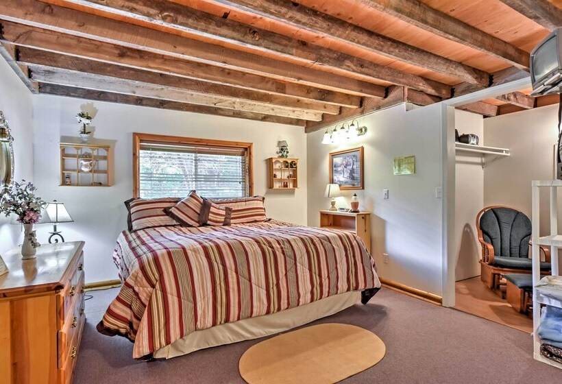 Huge Preston Cabin W/ Game Room & Mountain Views!