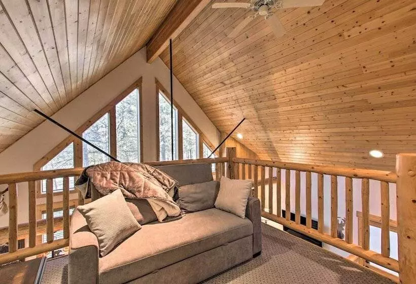 Klamath Falls Cabin Retreat W/ Deck & Grill!