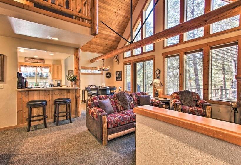Klamath Falls Cabin Retreat W/ Deck & Grill!
