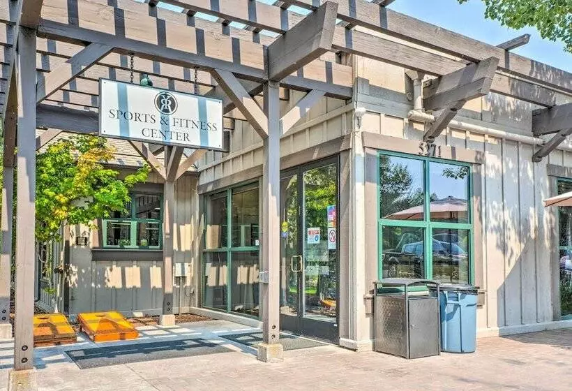 Klamath Falls Cabin Retreat W/ Deck & Grill!