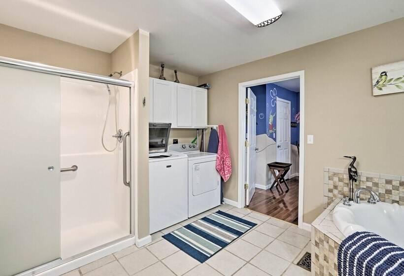 Hickeys Hideaway    Walk To Lake, Near Somerset