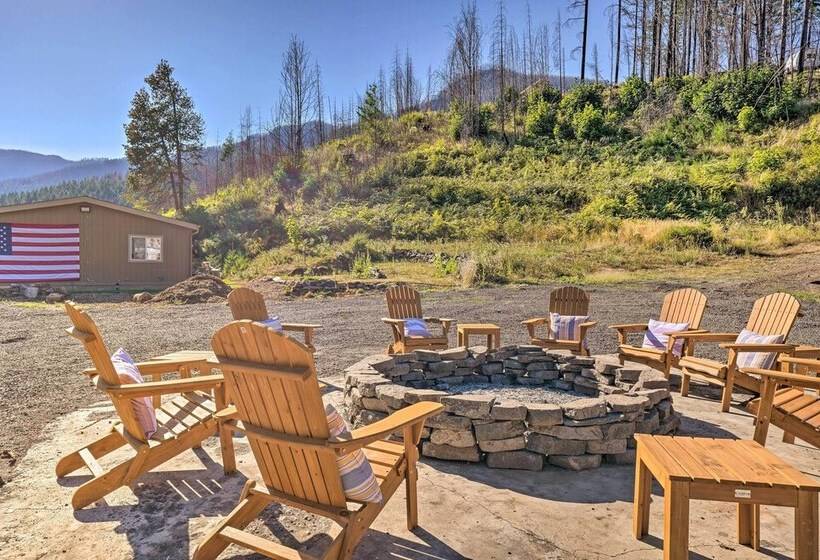 Lovely Detroit Home W/ Deck   Walk To Town!