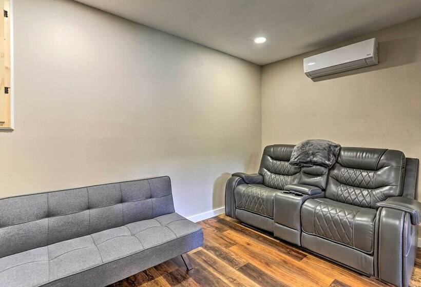 Acre Lake Chalet W/ Dock Great For Fisherman!