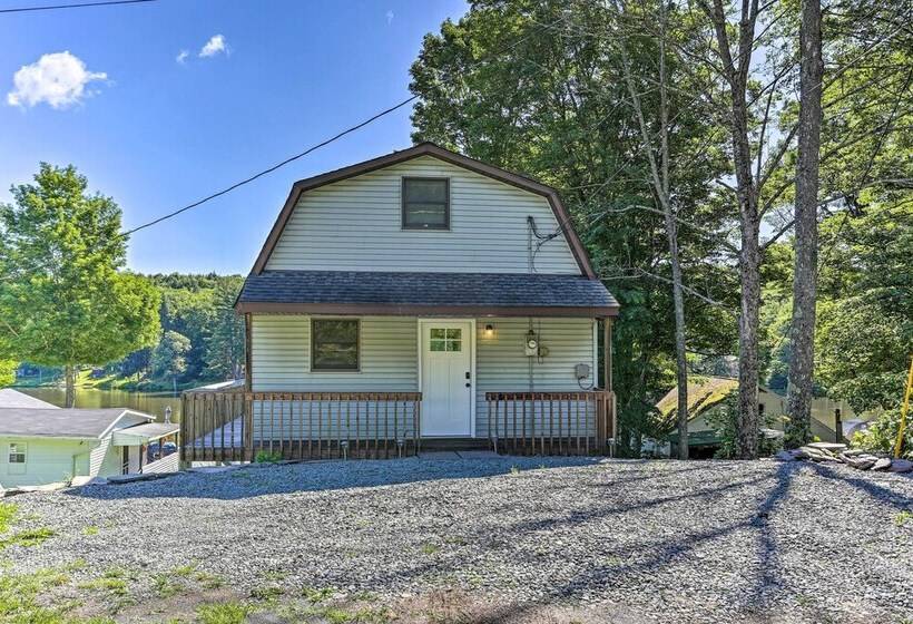 Acre Lake Chalet W/ Dock Great For Fisherman!