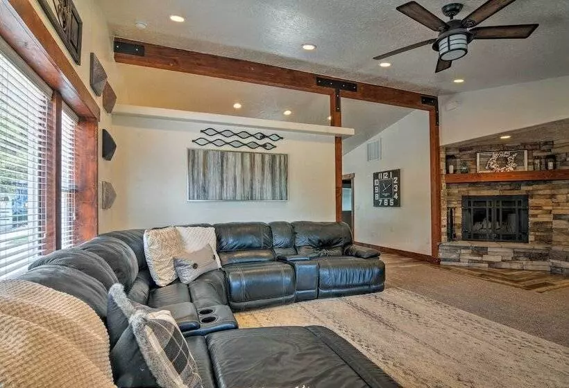 Luxe Home ~ 2 Mi To Bryce Canyon National Park!