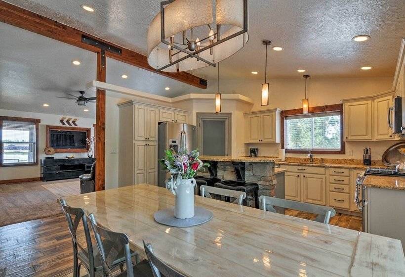 Luxe Home ~ 2 Mi To Bryce Canyon National Park!