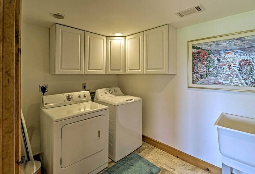 Luxury Family Retreat Greers Ferry Lake!