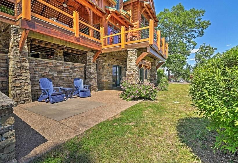 Luxury Family Retreat Greers Ferry Lake!