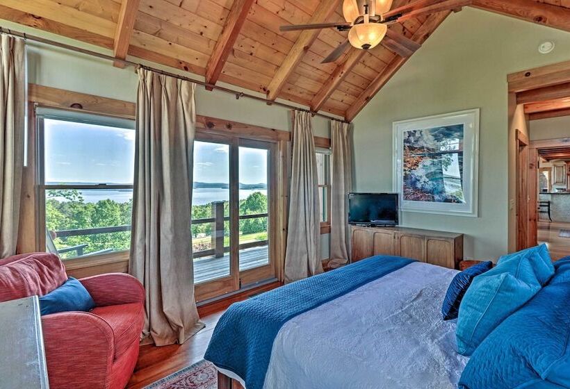 Luxury Family Retreat Greers Ferry Lake!