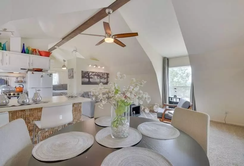 Mariposa Home: Furnished Patio & Sierra Mtn Views