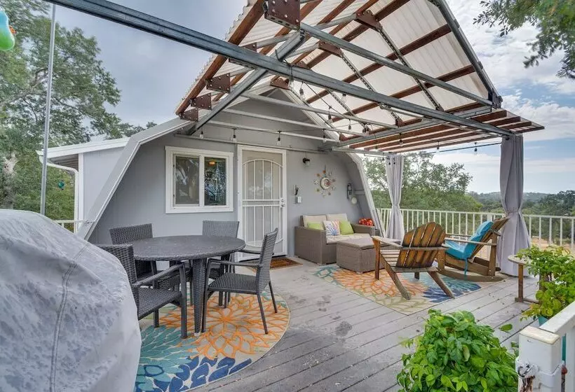 Mariposa Home: Furnished Patio & Sierra Mtn Views