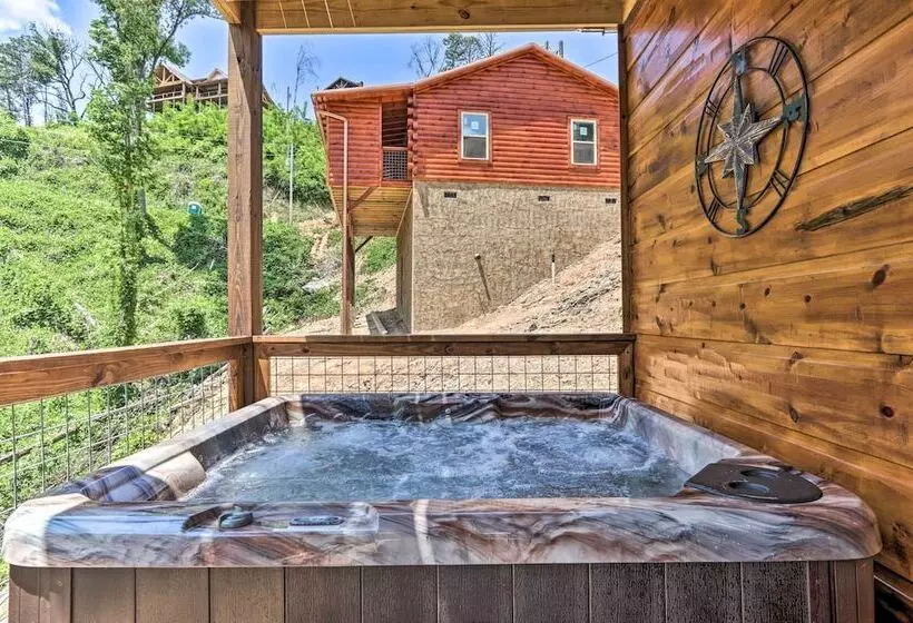Modern Cabin W/ Hot Tub & Game Room In Gatlinburg!