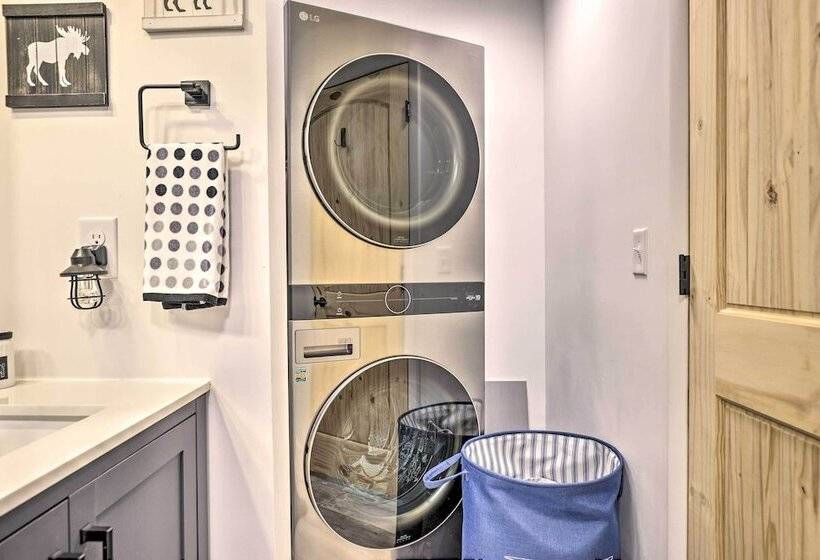 Modern Mtn Cabin < 2 Mi To St Mary S Glacier