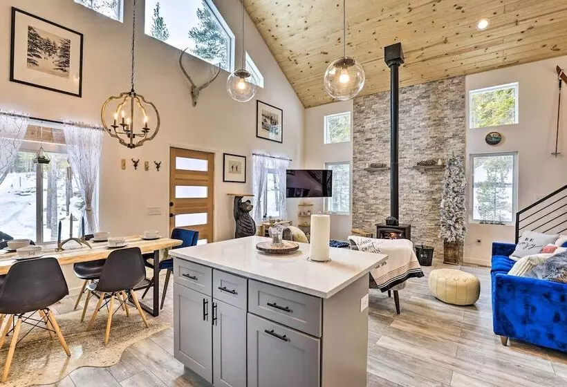 Modern Mtn Cabin < 2 Mi To St Mary S Glacier