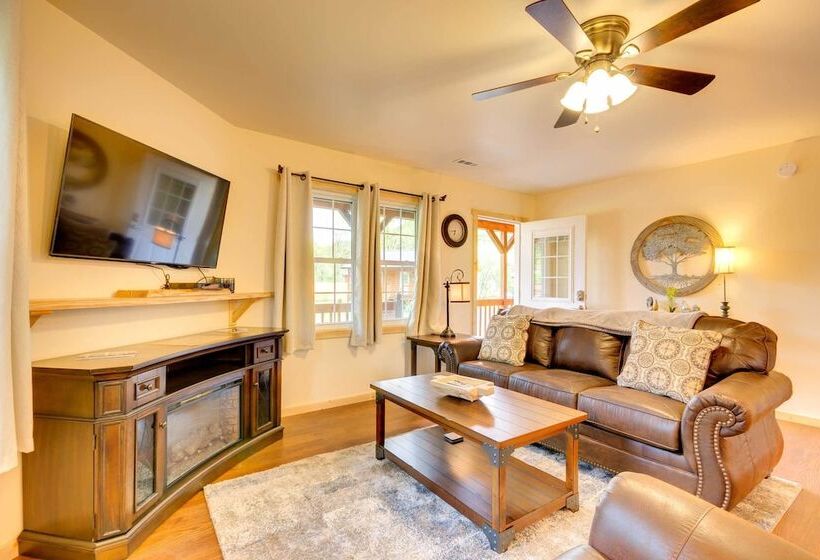 Newly Built Smoky Mountain Cabin Near Bryson City!