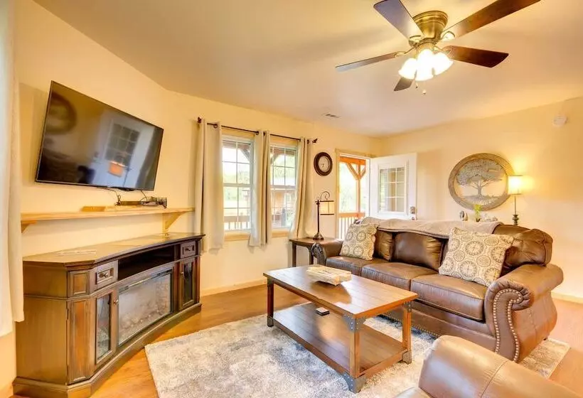 Newly Built Smoky Mountain Cabin Near Bryson City!