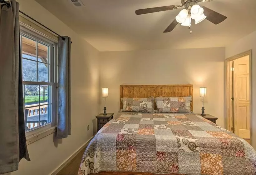 Newly Built Smoky Mountain Cabin Near Bryson City!