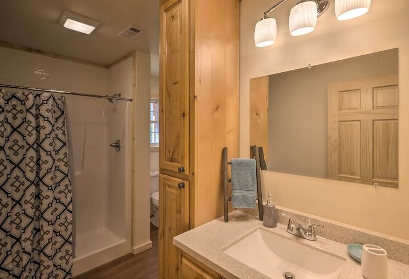 Newly Built Smoky Mountain Cabin Near Bryson City!