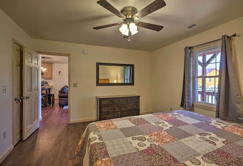 Newly Built Smoky Mountain Cabin Near Bryson City!