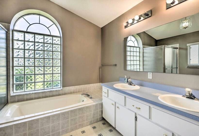 Ocala Gem: 5 Mi To World Equestrian Center!