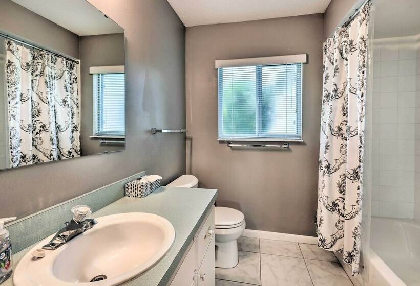 Ocala Gem: 5 Mi To World Equestrian Center!