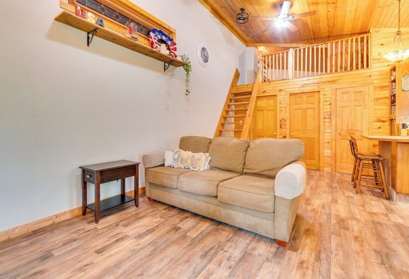 Peaceful Pontiac Barndominium Near Local Museums