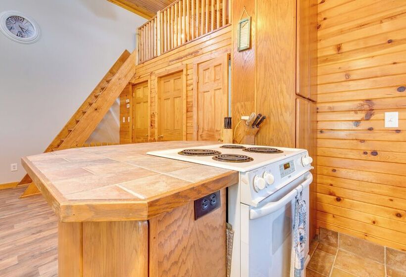 Peaceful Pontiac Barndominium Near Local Museums