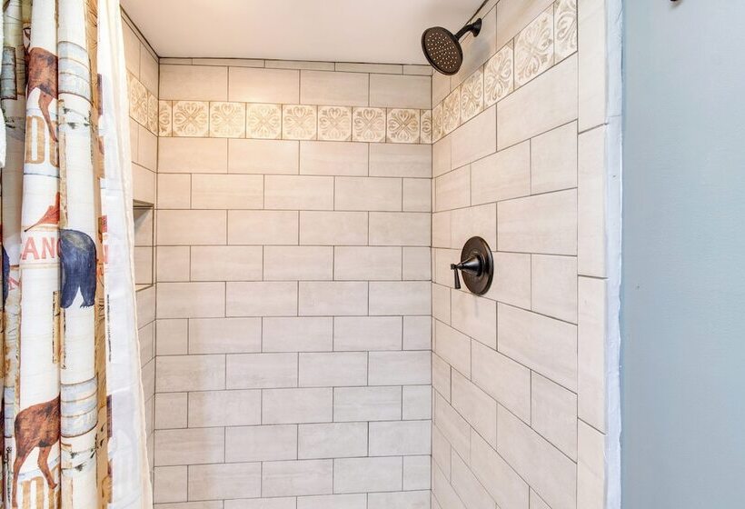 Peaceful Pontiac Barndominium Near Local Museums