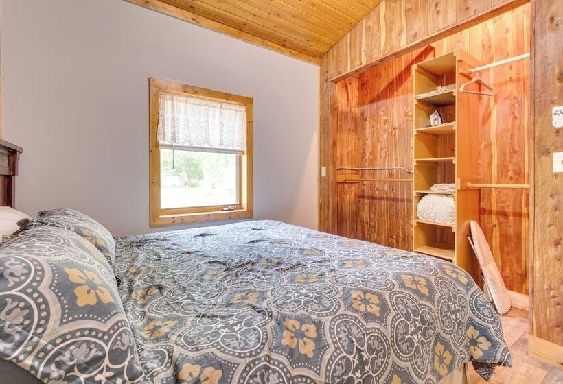 Peaceful Pontiac Barndominium Near Local Museums