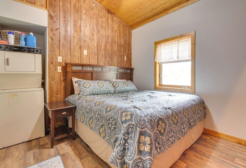 Peaceful Pontiac Barndominium Near Local Museums