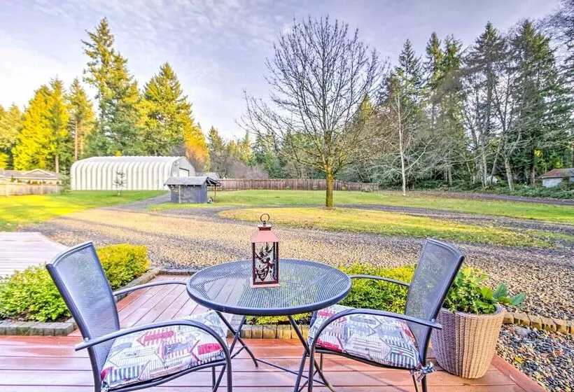 Peacock Hill Retreat On 1 Acre, 1 Mi To Harbor