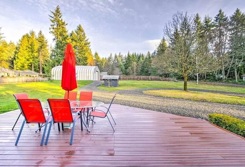 Peacock Hill Retreat On 1 Acre, 1 Mi To Harbor