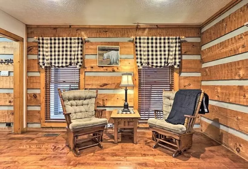 Pigeon Forge Cabin W/ Hot Tub, 12 Mi To Dollywood!