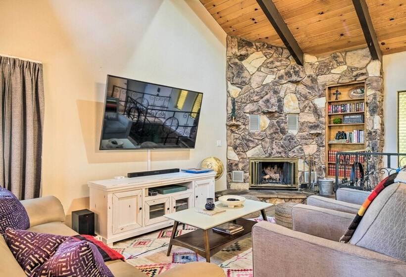 Pine Mountain Cabin W/ Hot Tub, 2 Mins To Marina!