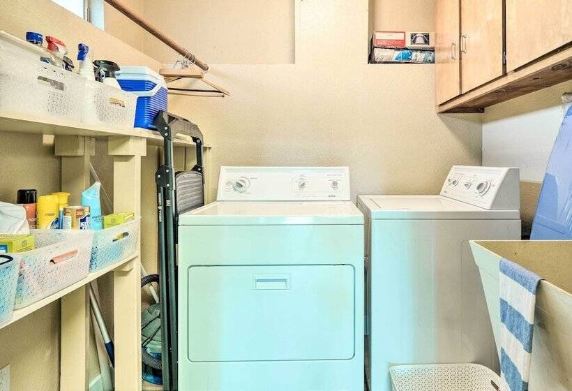 Pine Mountain Cabin W/ Hot Tub, 2 Mins To Marina!