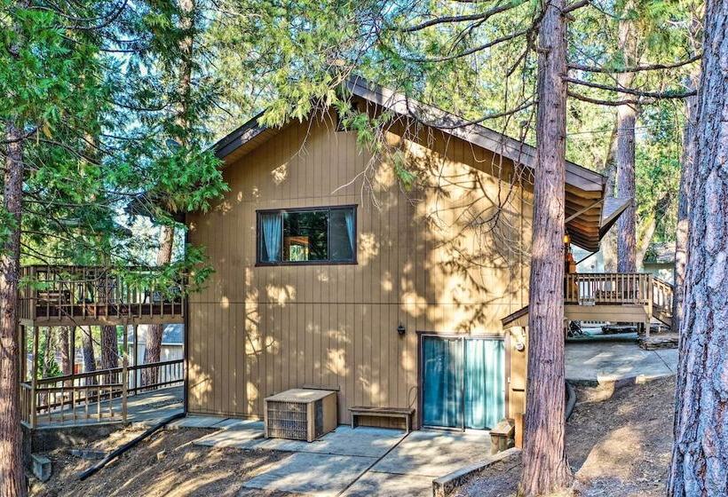 Pine Mountain Cabin W/ Hot Tub, 2 Mins To Marina!