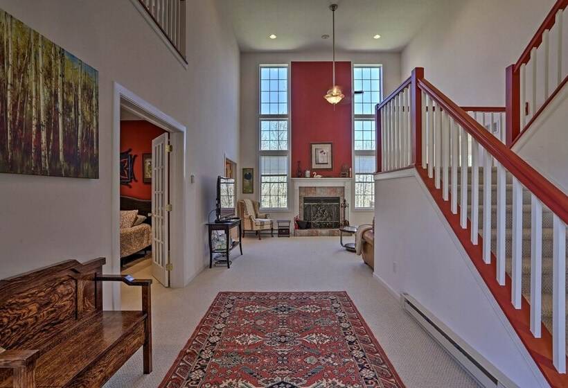 6 Mi To Kalahari: Pocono Pines Golf Course Home!