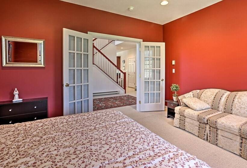 6 Mi To Kalahari: Pocono Pines Golf Course Home!